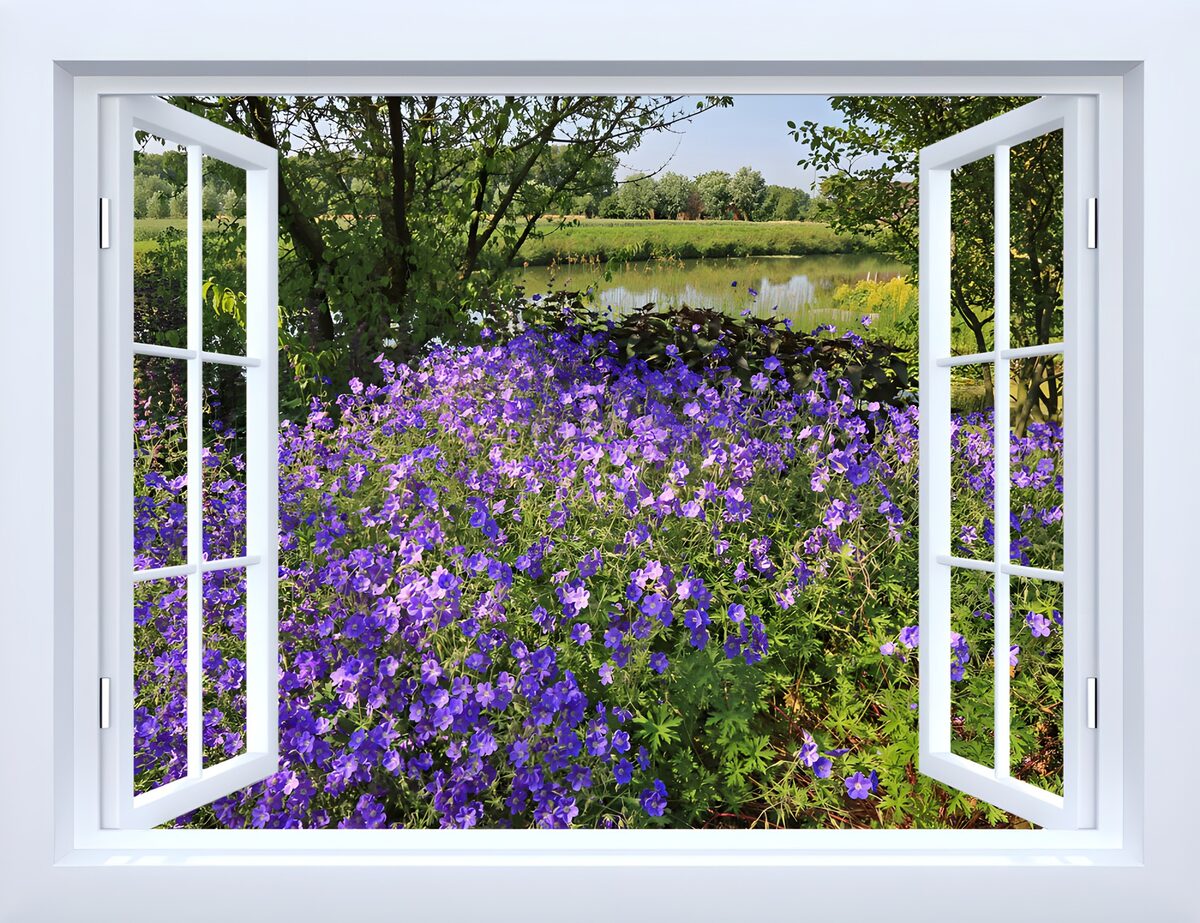 Offenes Fenster zum blühenden Garten