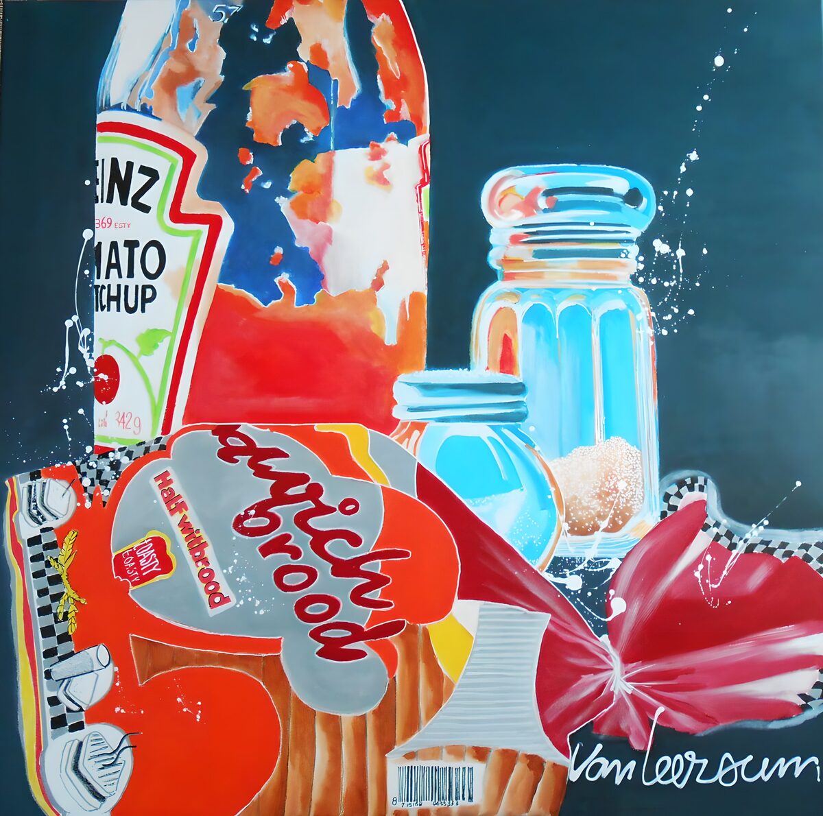 Brot, Ketchup und Glas in kräftigen Farben