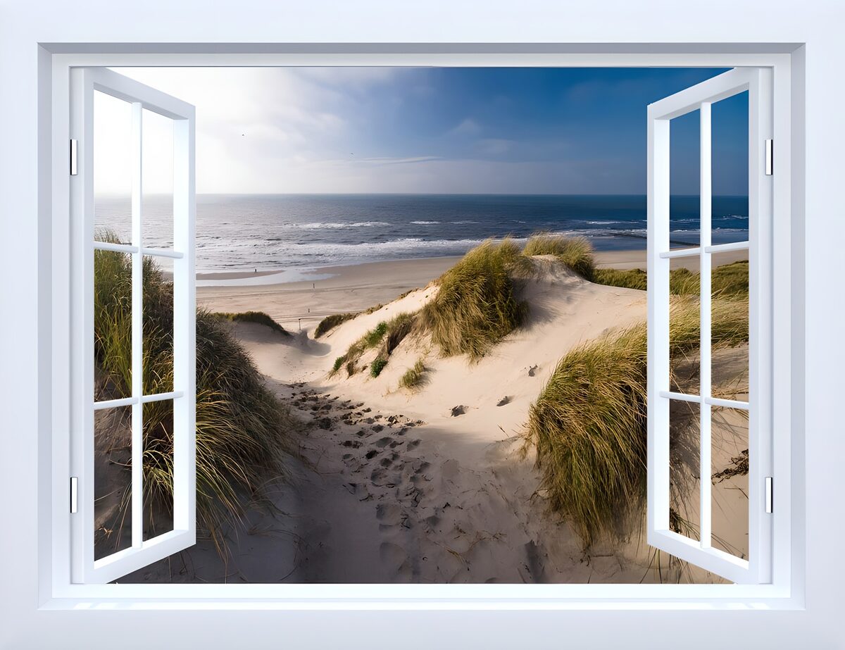 Offenes Fenster zu Dünen und blauem Meer